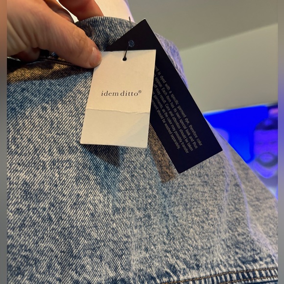 Boutique distressed denim romper! NWT! - Picture 8 of 8